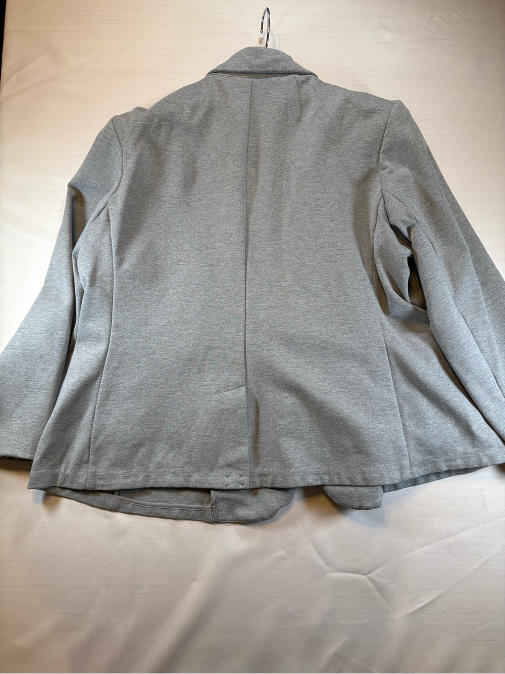 Old Navy Women’s Gray Blazer Sleeve with Black Buttons - Picture 2 of 9